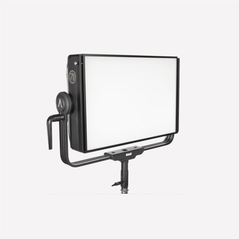 APUTURE Nova P300C RGB Led (Travel Kit)