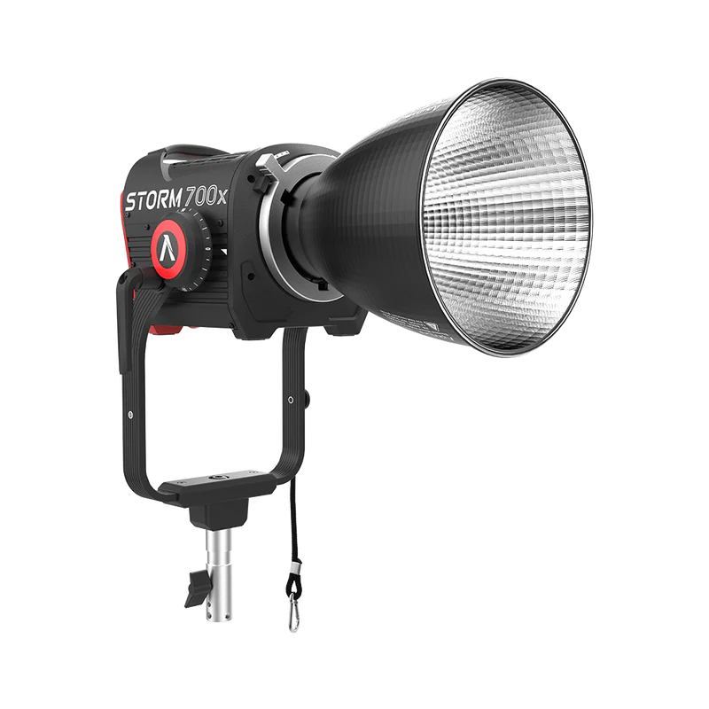 APUTURE STORM 700x Kit